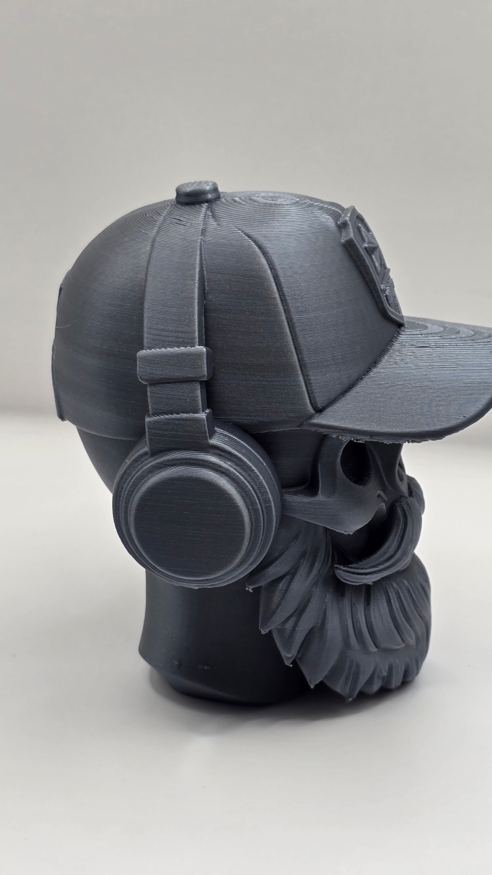 Preview Bearded skull