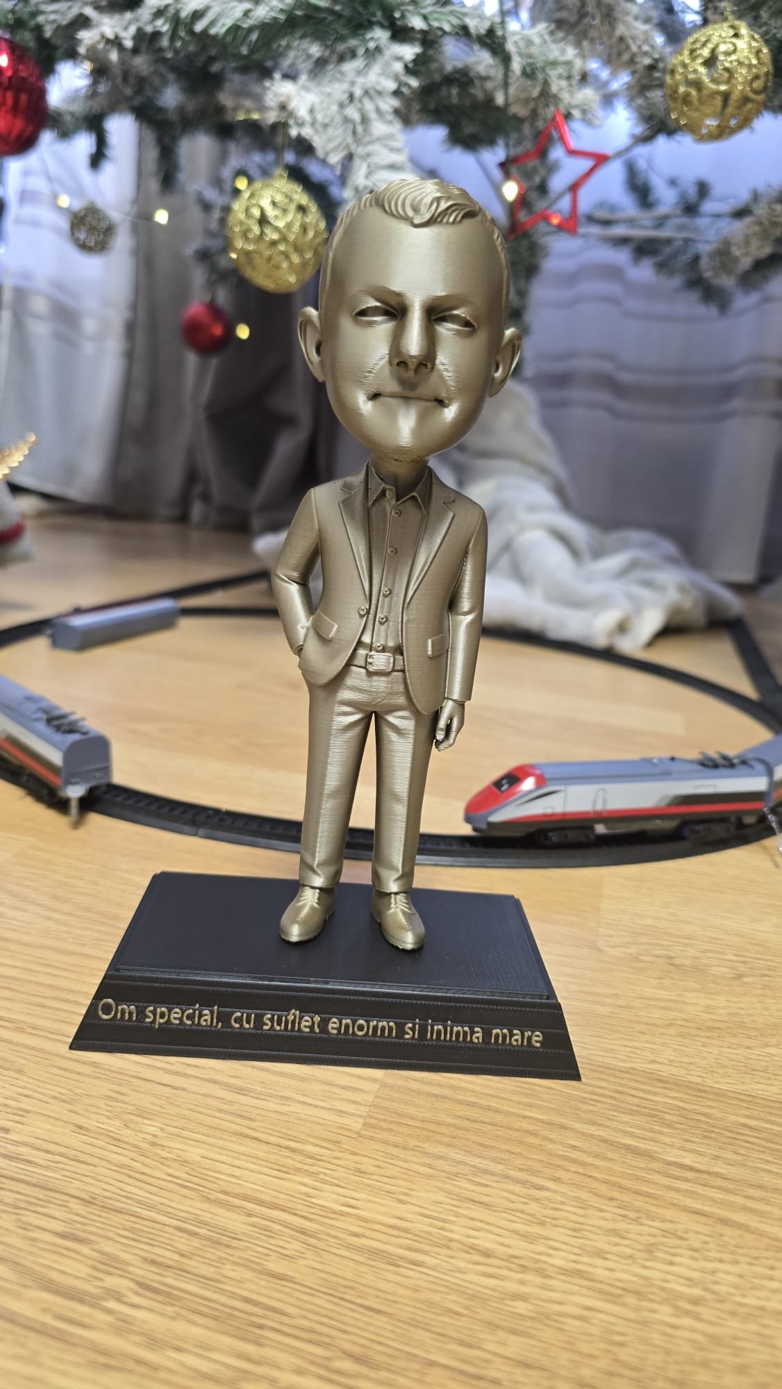 Figurina personalizata 20cm