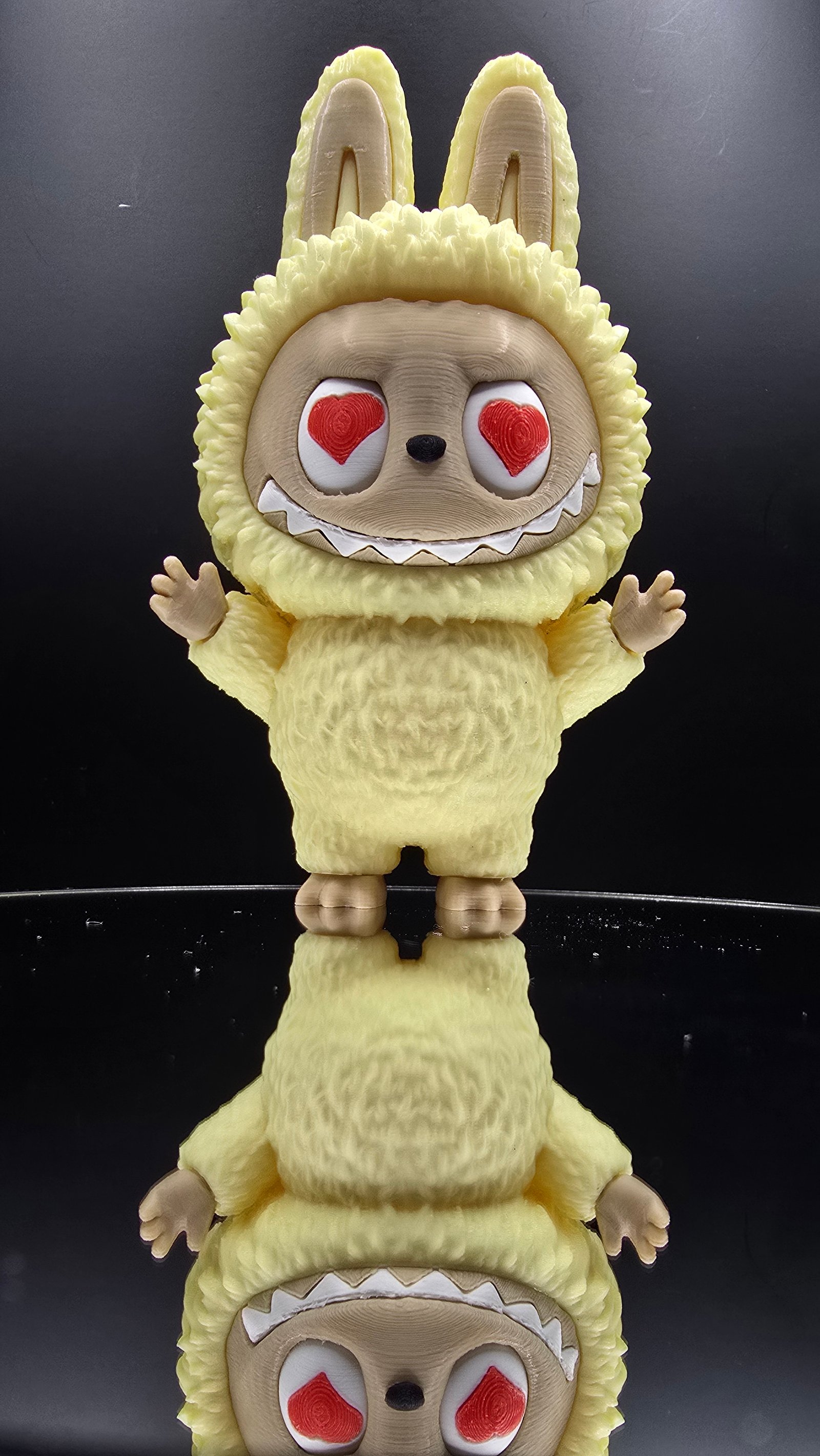 Preview Labubu Macaroon Yellow