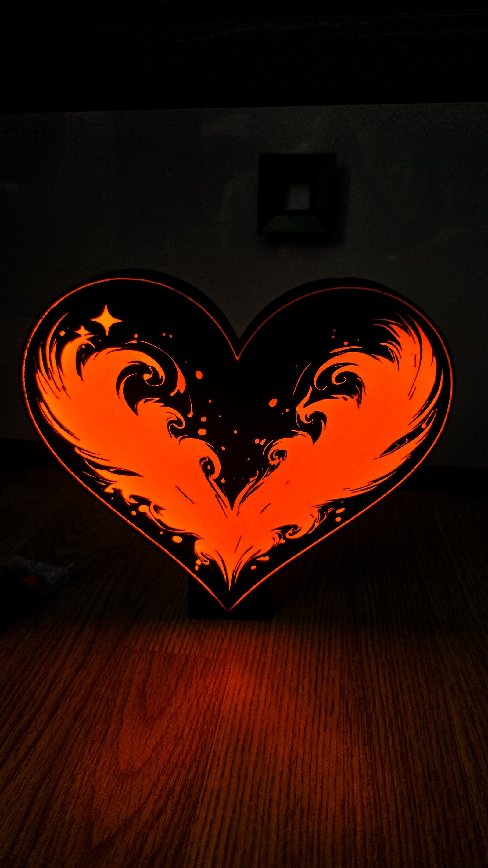 Lampa Inima Black Red