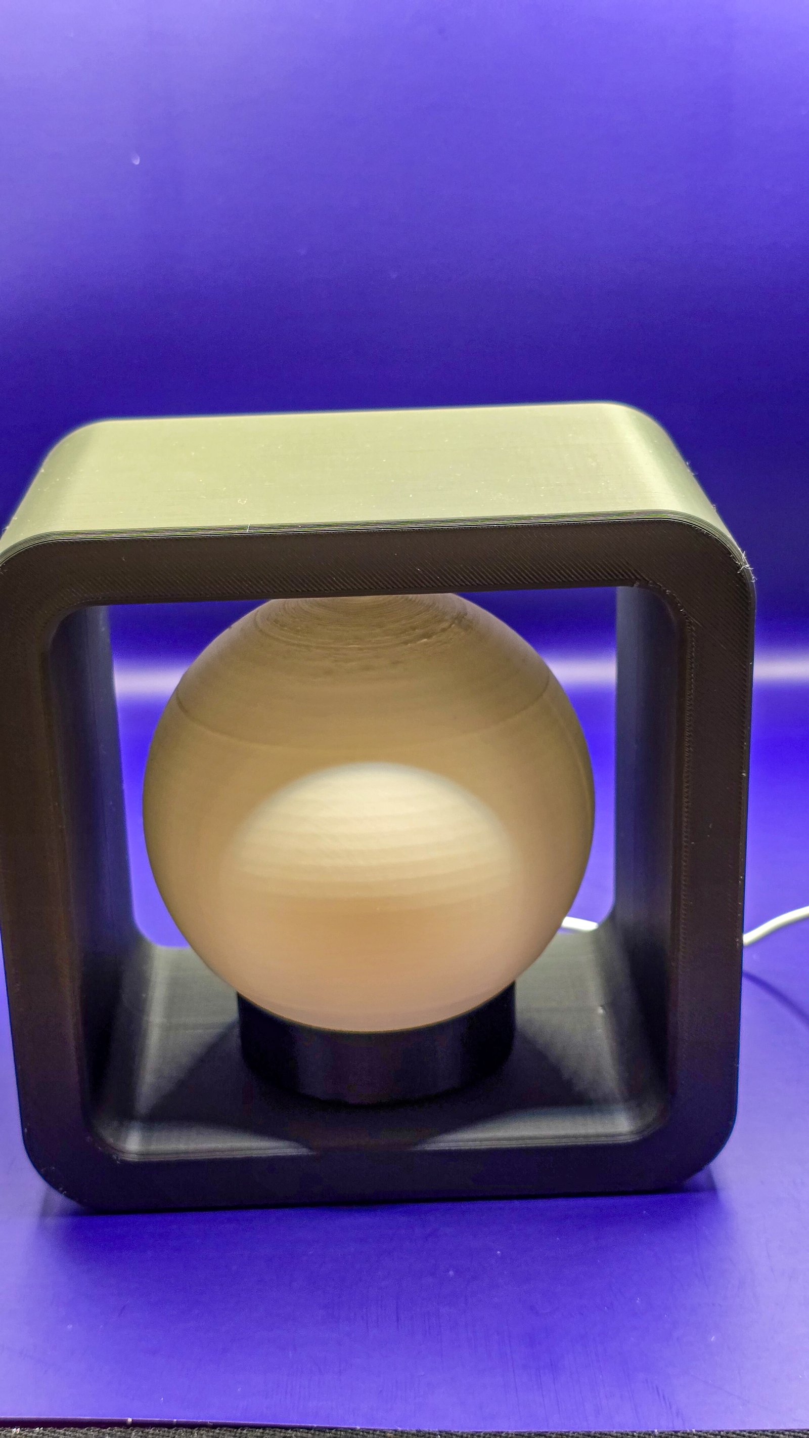 Preview Lampa Moderna J